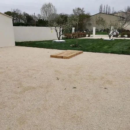 Maison En Campagne Holiday home Avignon